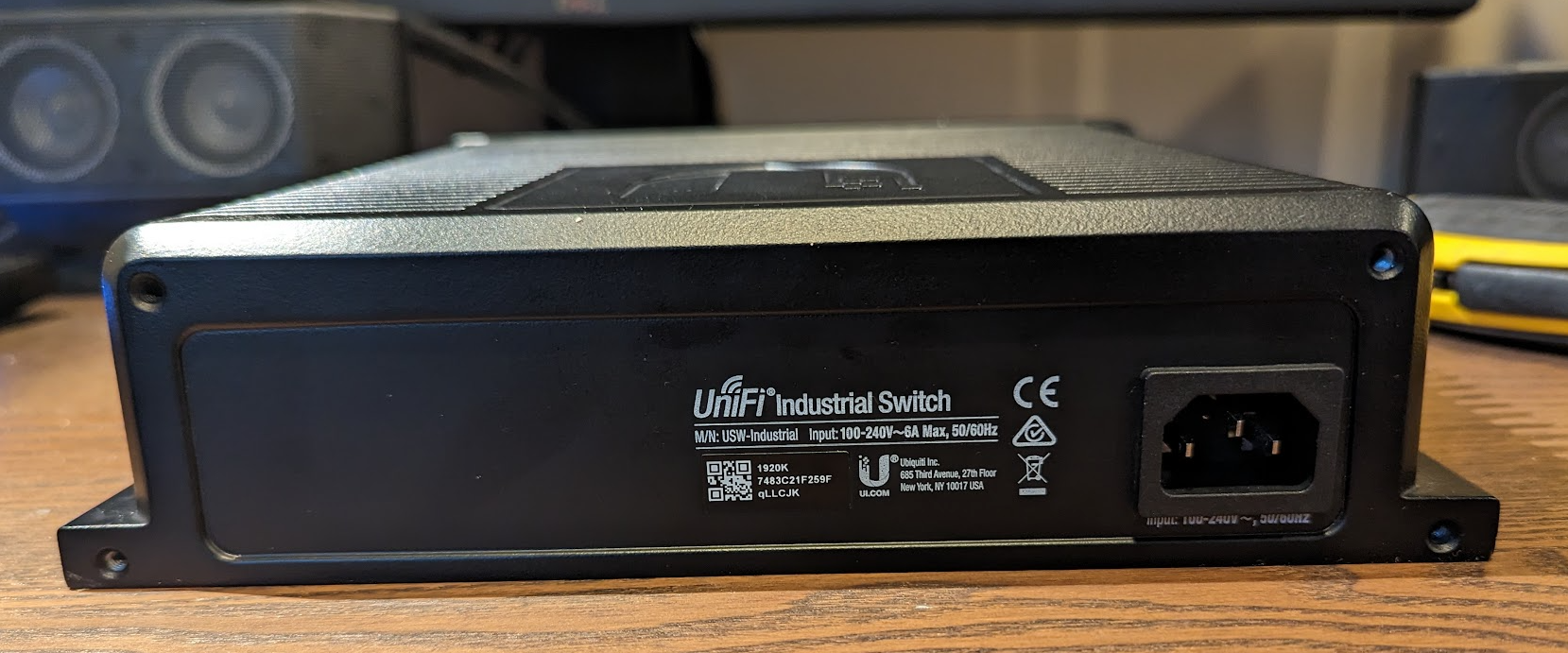 Ubiquiti USW-Industrial